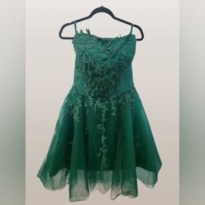 Green Lace Short A Line Strapless Formal Dress